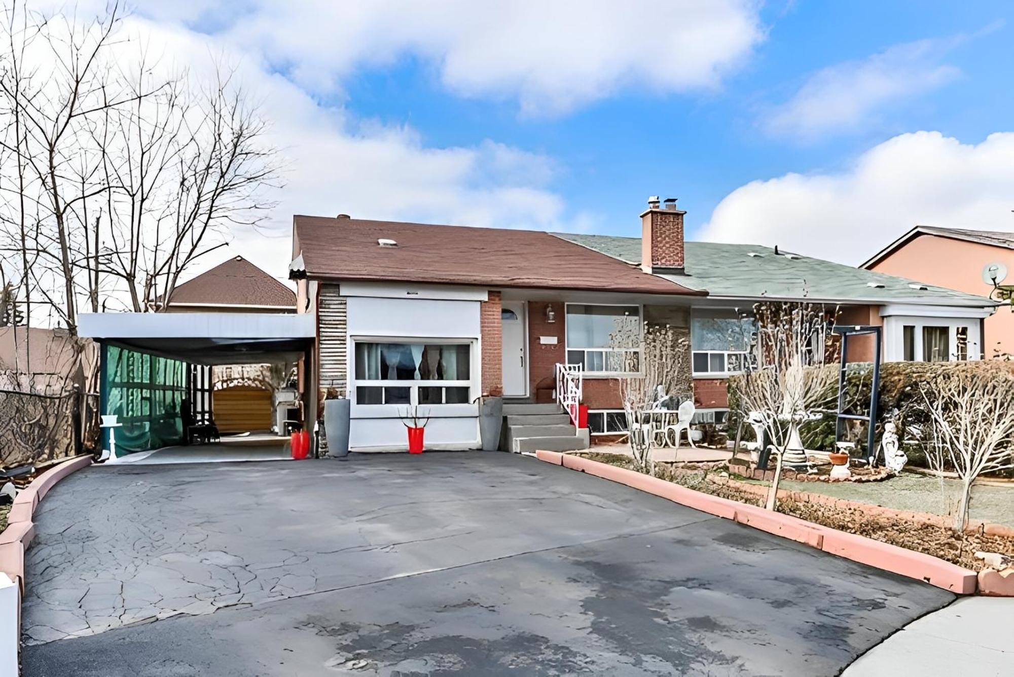 Modern Quiet Home By The Airport Mississauga Exterior foto